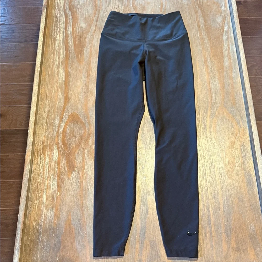 Nike Women’s Black‎ Leggings Dri- Fit Size XS